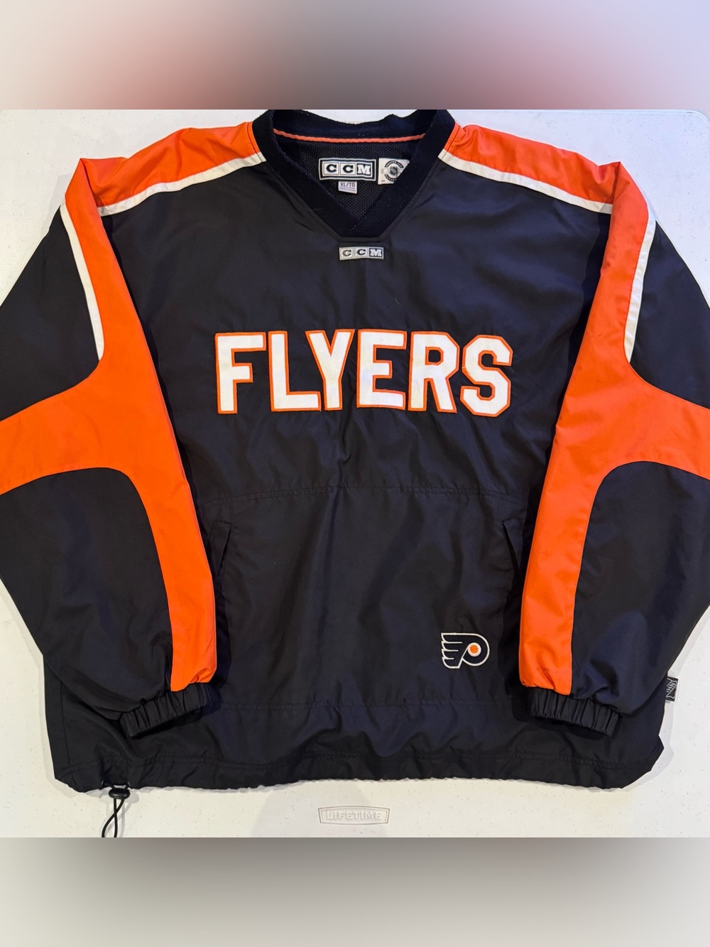 Vintage CCM Philadelphia Flyers Pullover Jacket size XL NHL Hockey